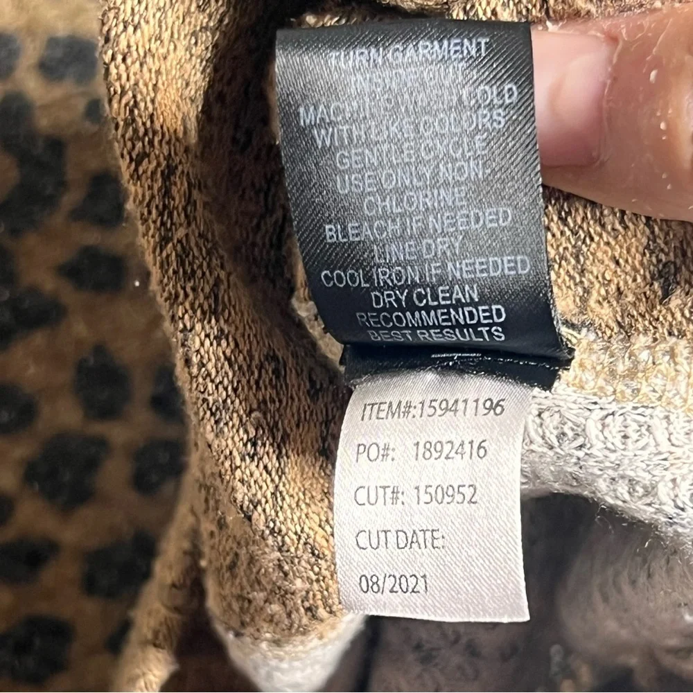 TORRID Top Womens Size 1X Cheetah Print Soft Brush Waffle Knit Shirt Animal - Picture 6 of 13